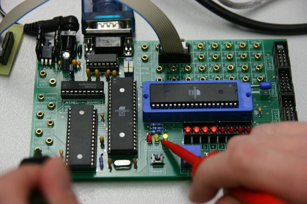 circuit board, electronics, computer-409582.jpg